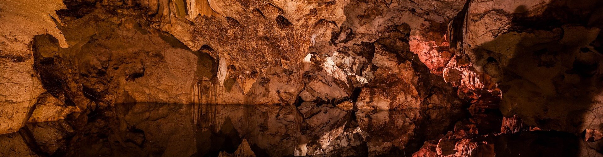 Ausflugsziel Green Grotto Caves