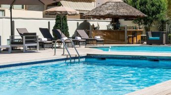 Hotel Clarion Suites Cannes Croisette Pool