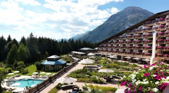 Interalpen Hotel Tyrol Aussenansicht