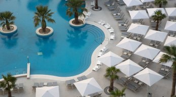 The Jumeirah Beach Hotel Pool